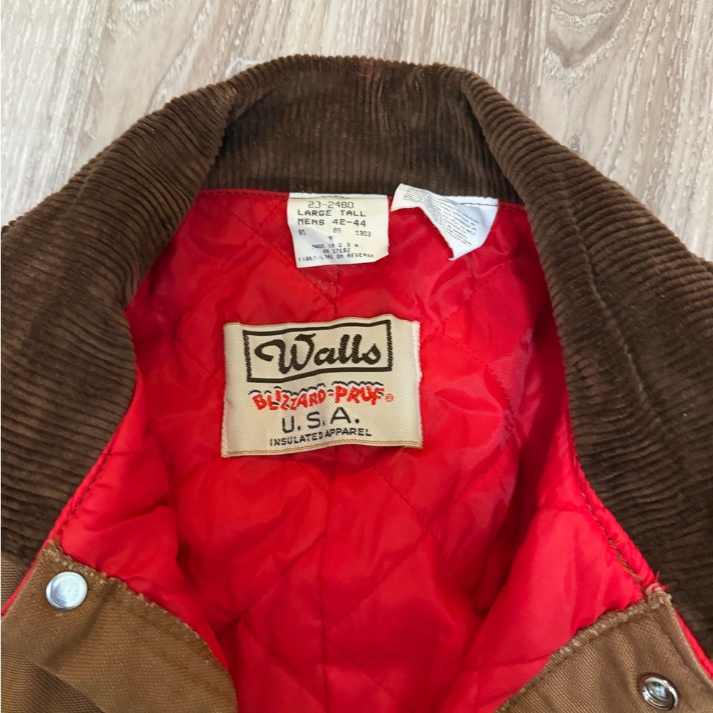 Wall cropped Brown Duck Jacket - image 2